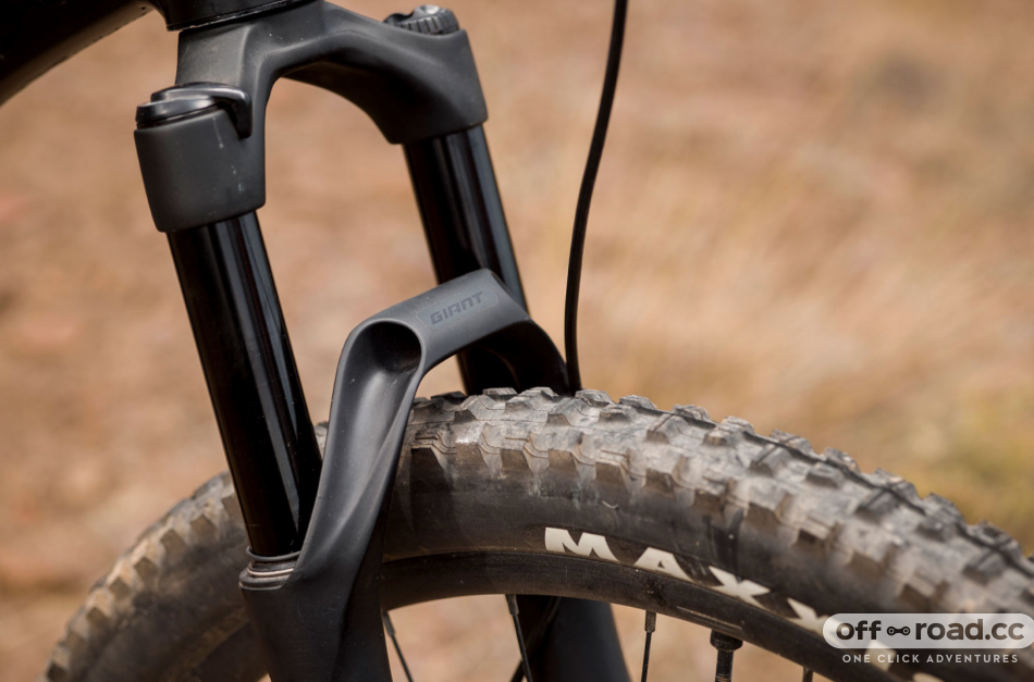 Giant mountain bike front suspension new arrivals